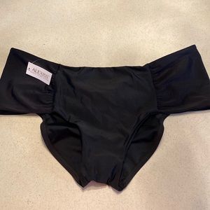 Ashley Alexiss SWIMWEAR. Size “5” but fits like a 2x. Never worn NWT.